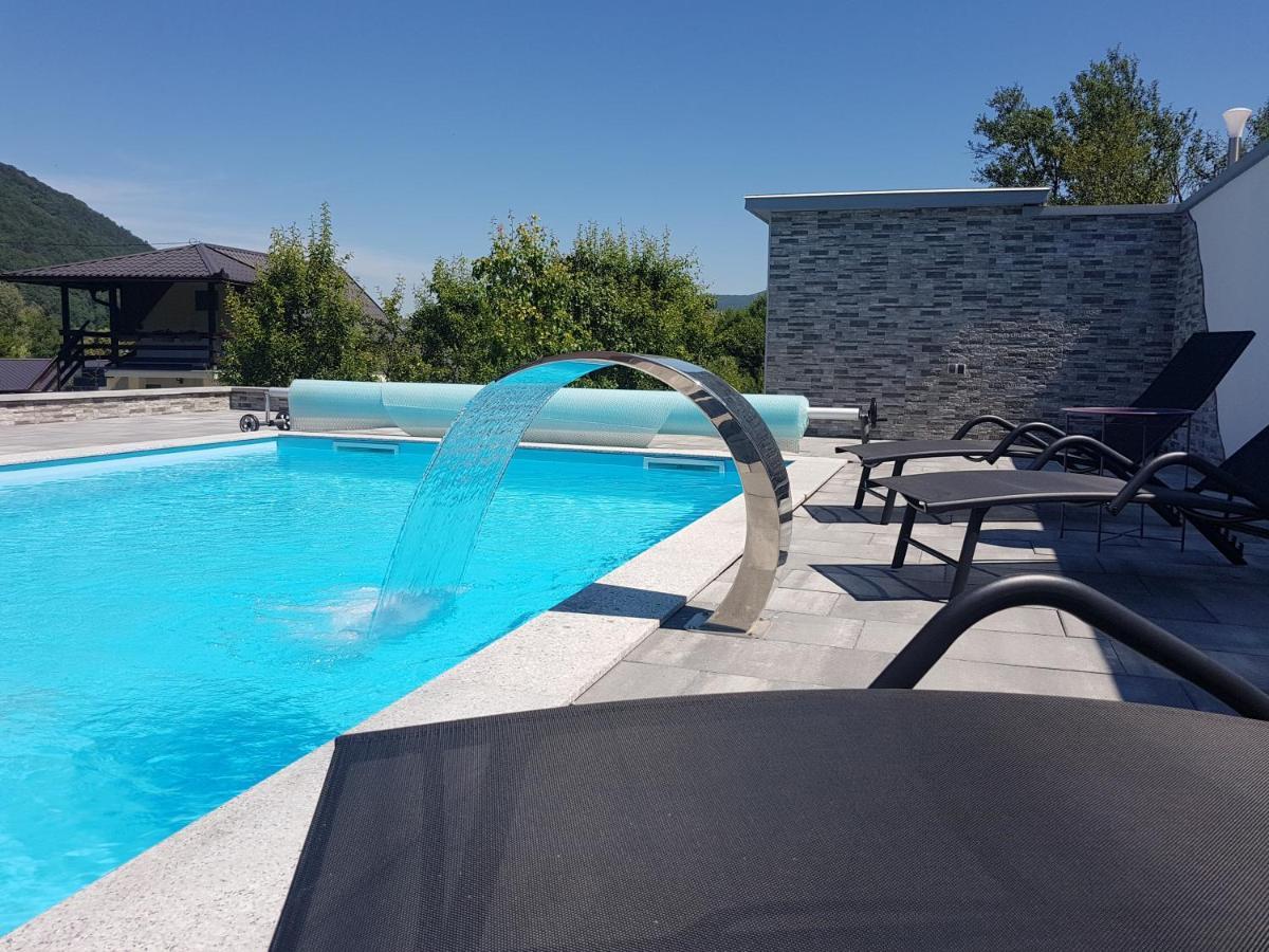 Holiday Home Emir Racic Екстериор снимка