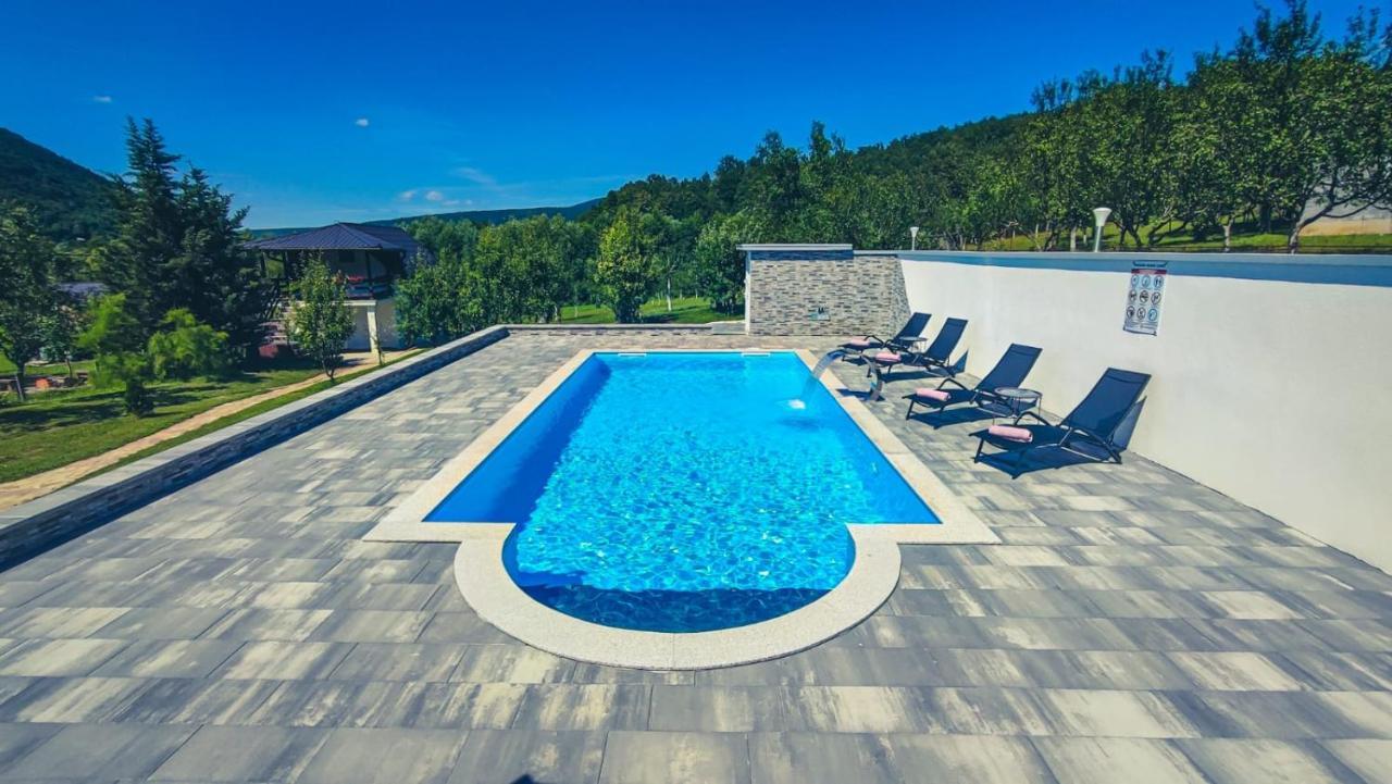 Holiday Home Emir Racic Екстериор снимка