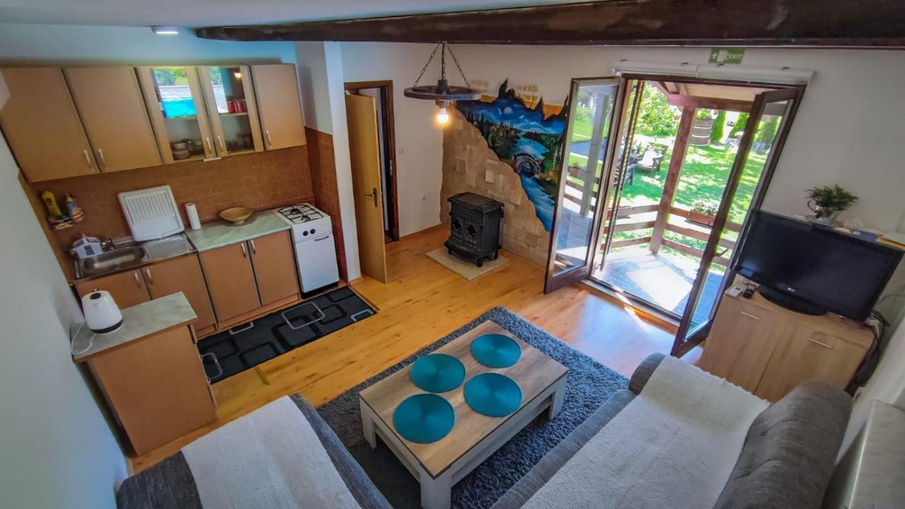 Holiday Home Emir Racic Екстериор снимка