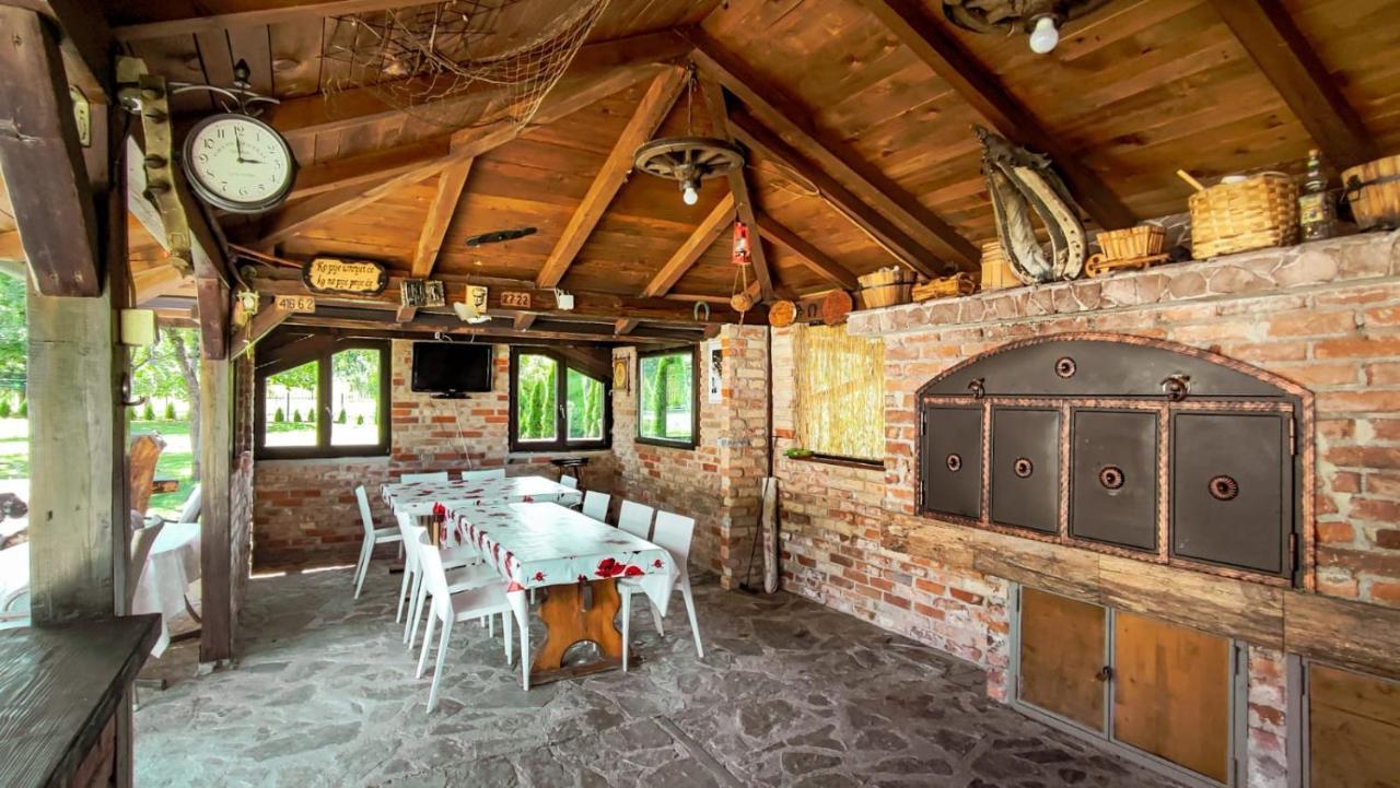 Holiday Home Emir Racic Екстериор снимка
