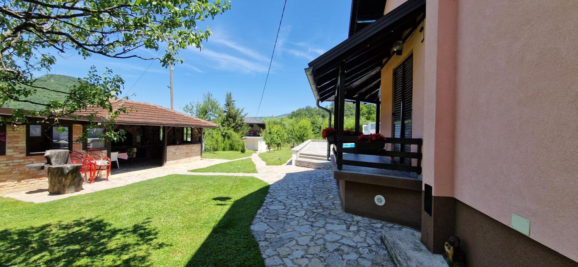 Holiday Home Emir Racic Екстериор снимка