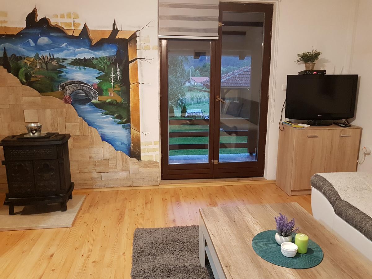 Holiday Home Emir Racic Екстериор снимка