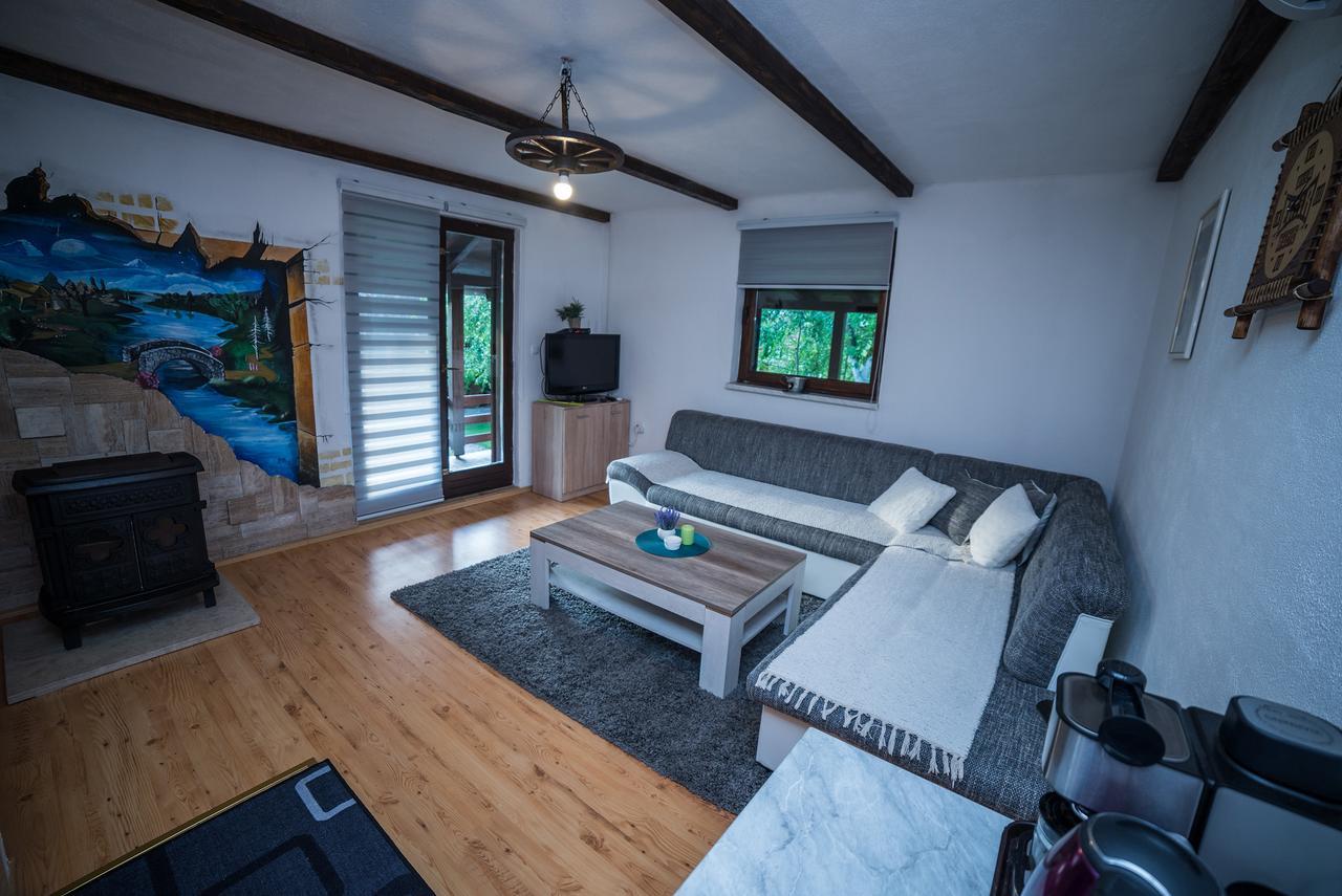Holiday Home Emir Racic Екстериор снимка